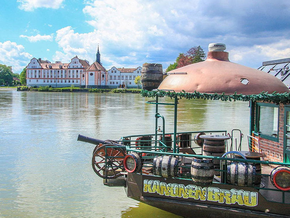 Brauereischiff-Brauschiff_Kanone