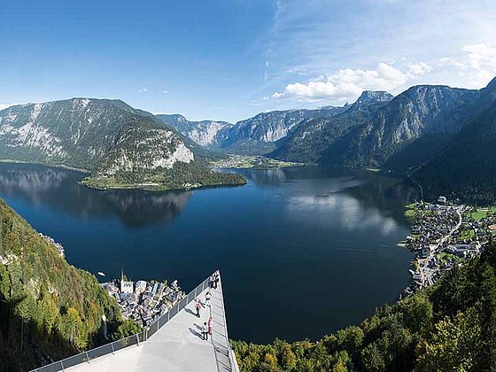 Welterbeblick auf Hallstatt mit Hallstättersee