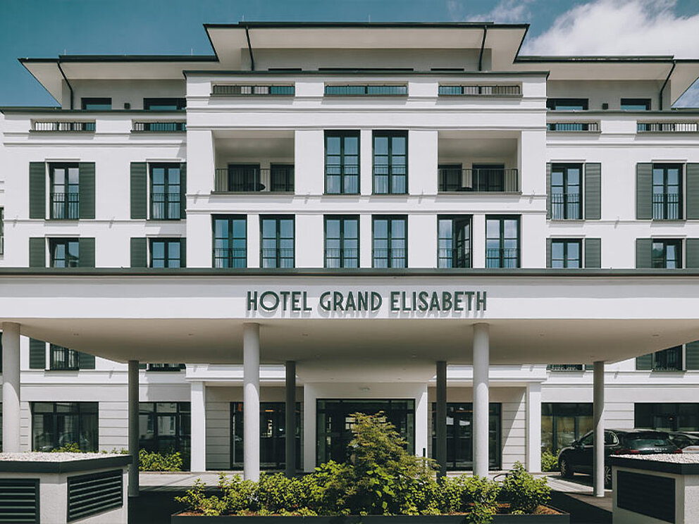 Außenansicht vom Hotel