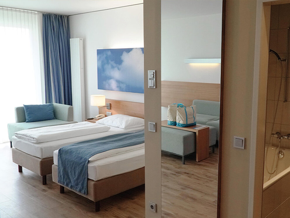 Zimmer mit 2 getrennten Betten.